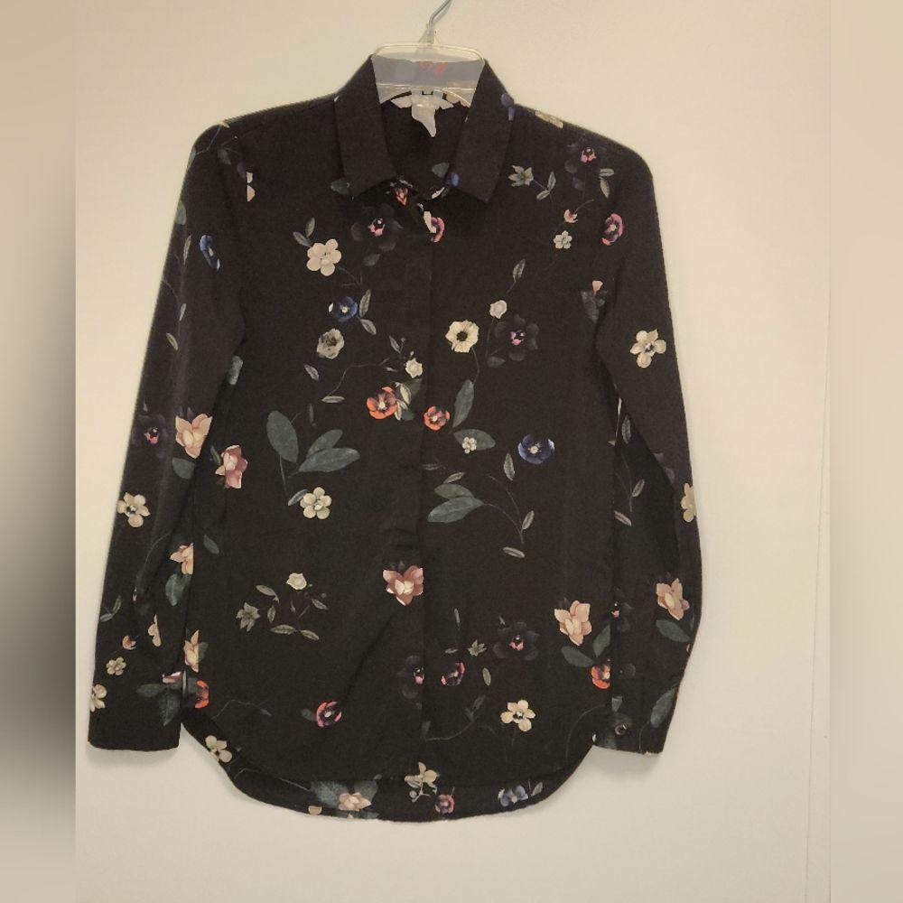 H&M Womens Black Floral Button-Down Shirt Size US 2